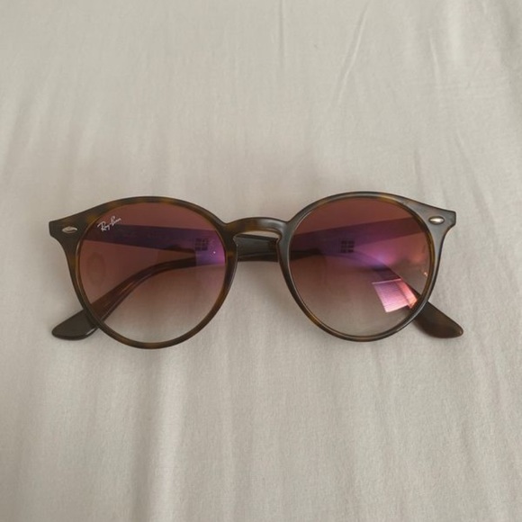 Ray ban sunglasses - Picture 1 of 8